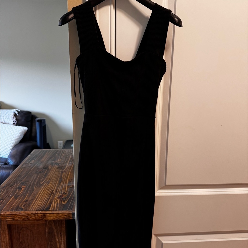 Socialite Black Sheath Cocktail Dress